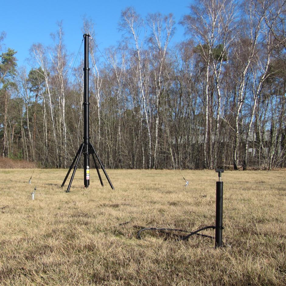 TekMast - VPT - VERTICAL PNEUMATIC TELESCOPIC MAST