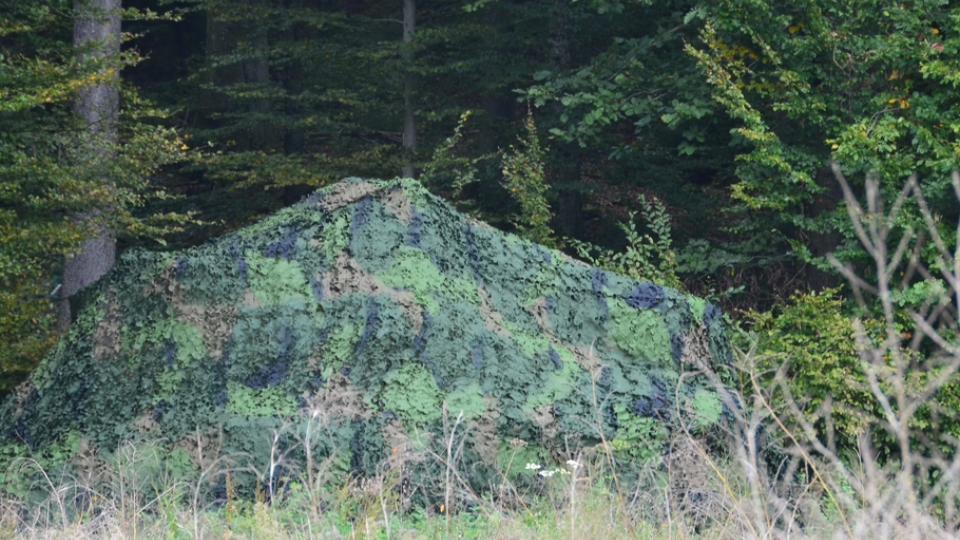 Multispectral Camouflage Net that works in four spectra