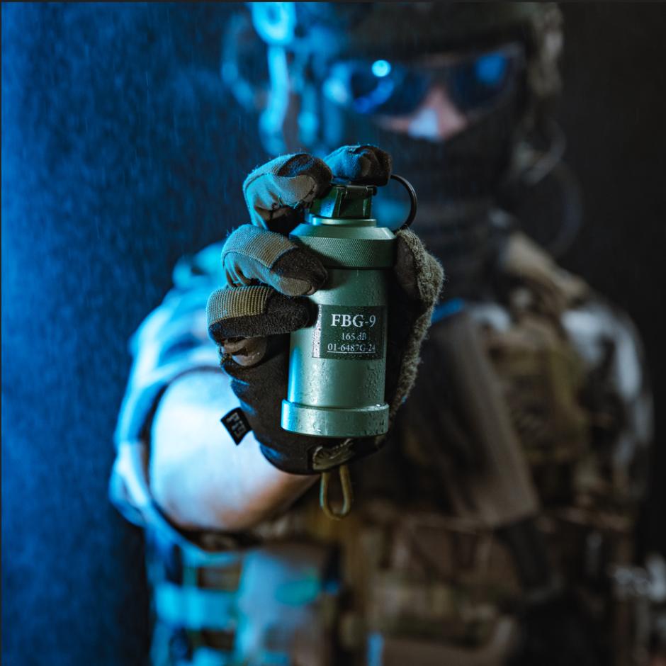 FLASH BANG GRENADE 1,2,3 - 9 SHOT VERSIONS
