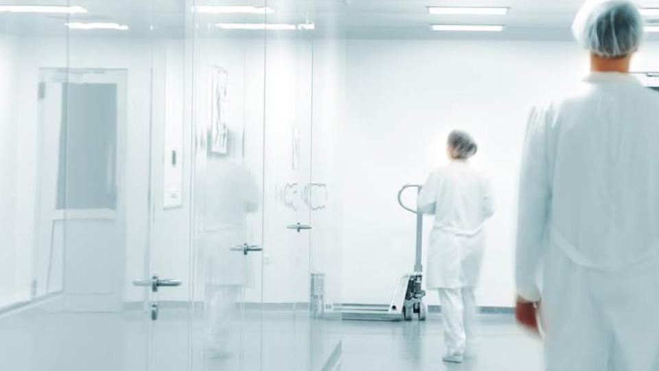 Competitive HMI solution for cleanrooms
