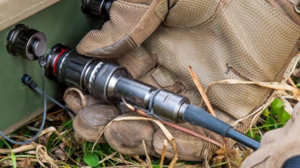 Robust fiber backbone for mobile command posts